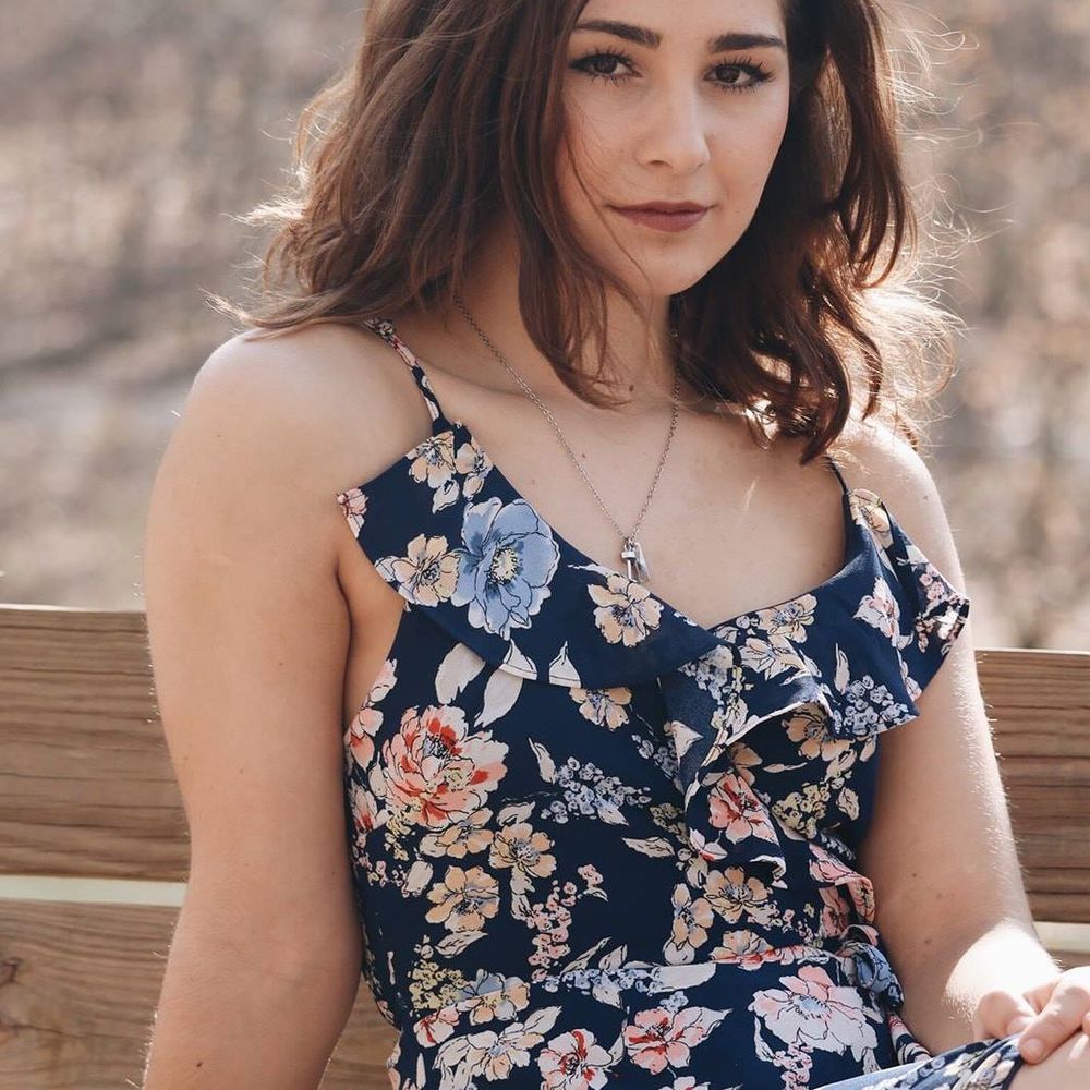 Meet your Posher, Laura